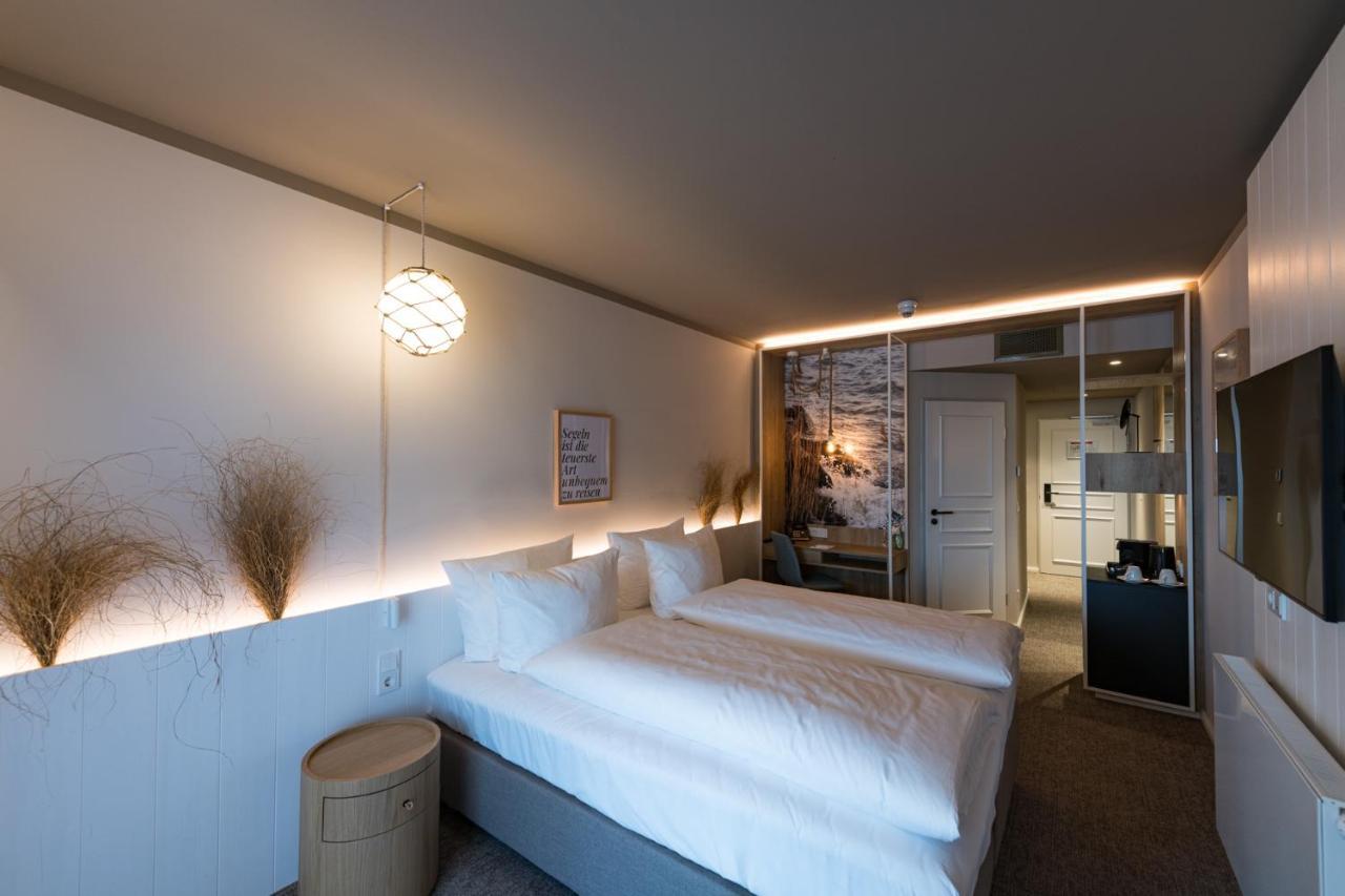 Hafenhotel Zu Путбус Екстериор снимка