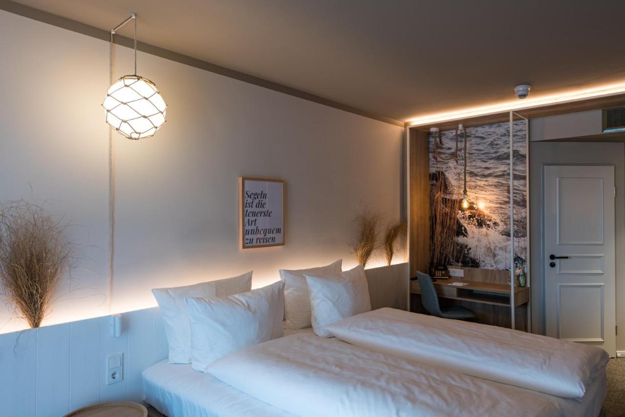 Hafenhotel Zu Путбус Екстериор снимка