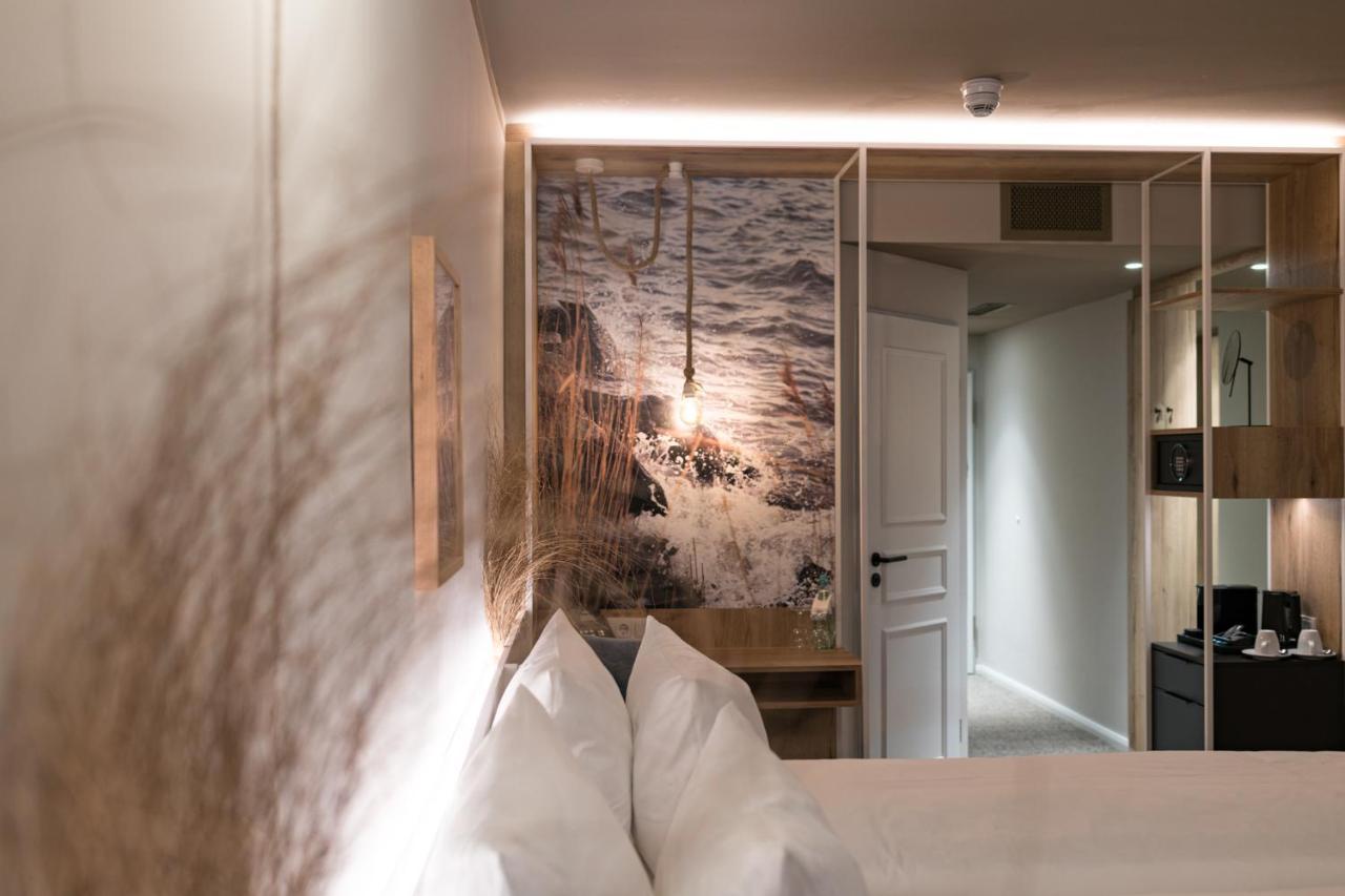 Hafenhotel Zu Путбус Екстериор снимка