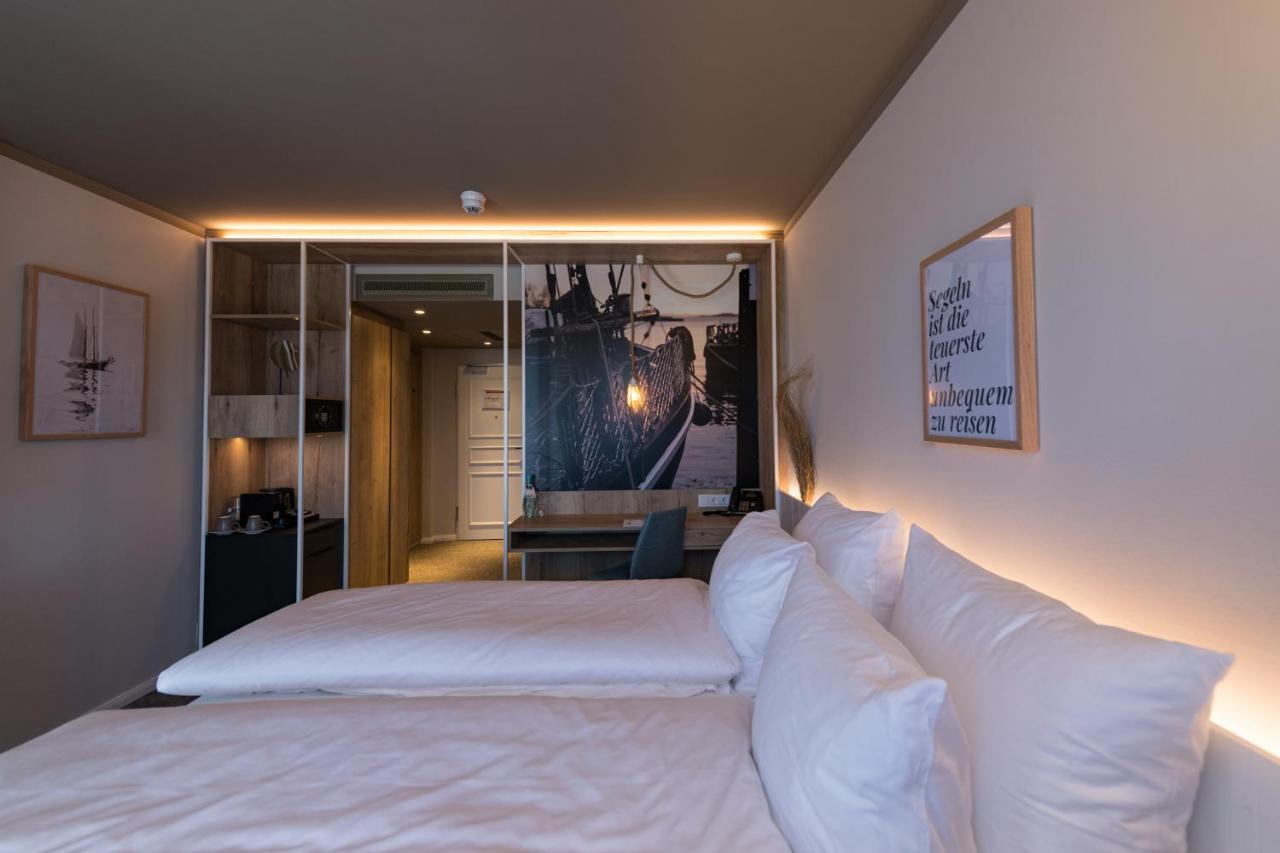 Hafenhotel Zu Путбус Екстериор снимка
