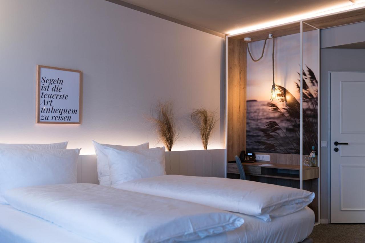 Hafenhotel Zu Путбус Екстериор снимка