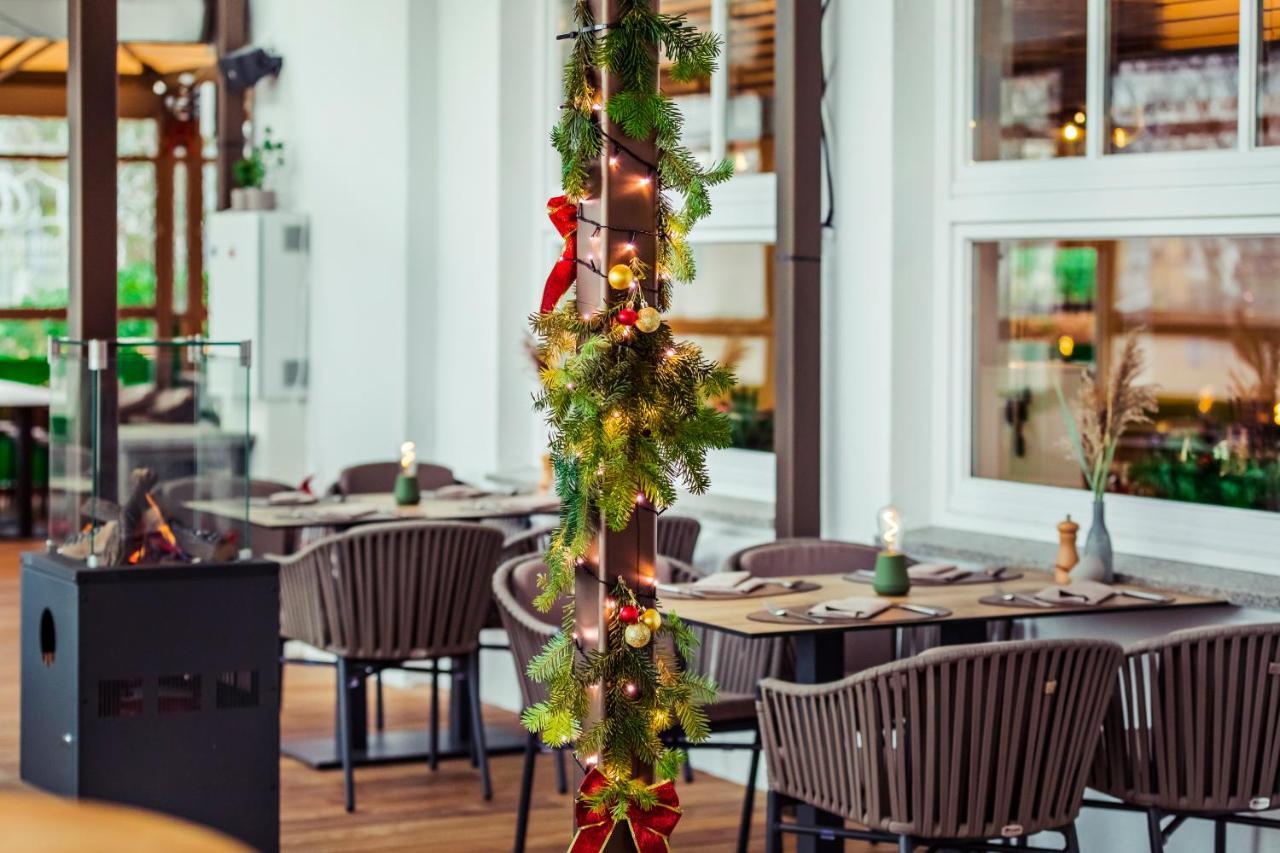 Hafenhotel Zu Путбус Екстериор снимка