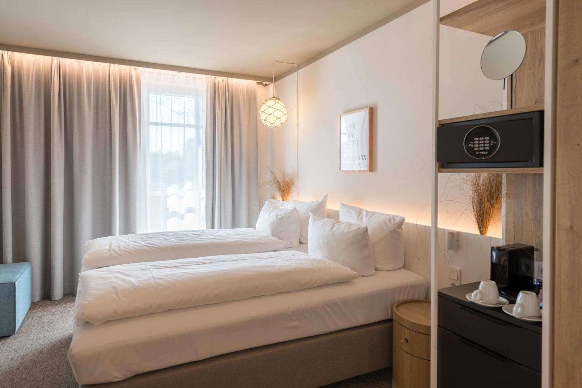 Hafenhotel Zu Путбус Екстериор снимка